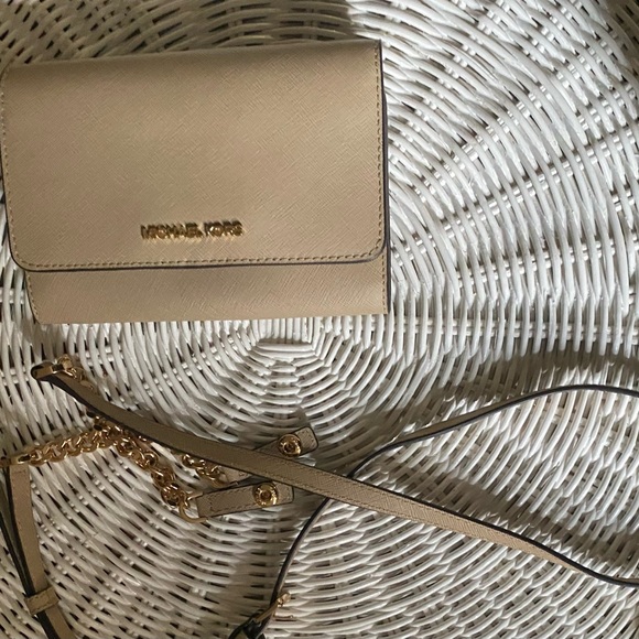 Michael Kors Jet Set Crossbody Bag detachable Wallet, Medium - Brown - Picture 7 of 8